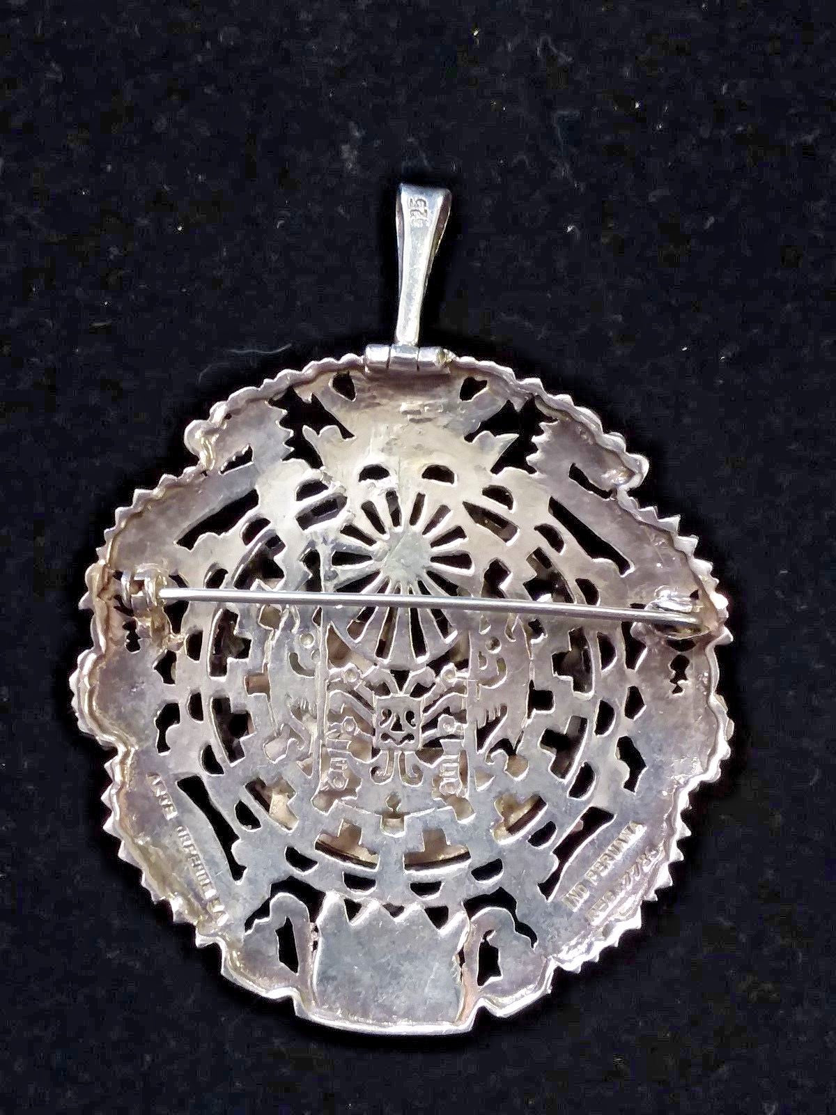 25g Vtg Arte Orfebre Peru Sterling Silver Round Carved Pin Pendant 3D Incan King