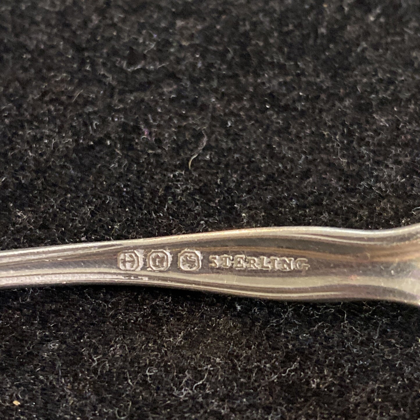 P.W. Ellis & Co. "Chippendale" 5" Sauce Ladle 16.5g Monogrammed 1922