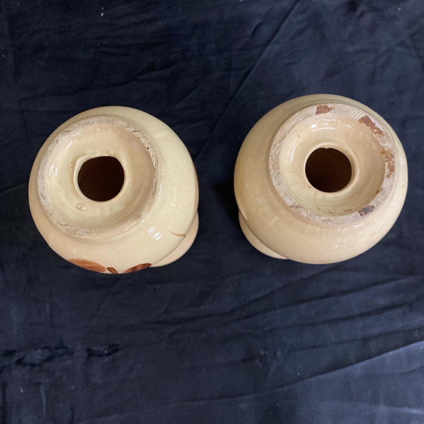 WATT POTTERY SALT & PEPPER SHAKER WITH AUTUMN FOLIAGE SERIES PATTERN