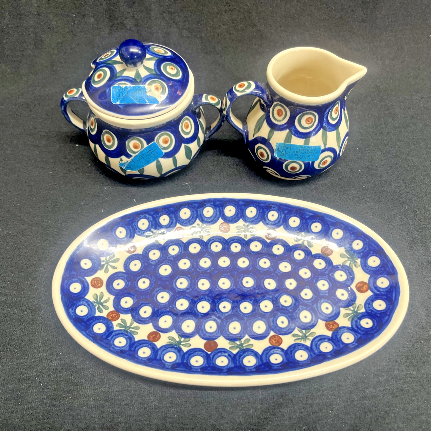 Boleslawiec Polish Pottery Sugar Bowl & Creamer Set w/ Plate Peacock Pattern