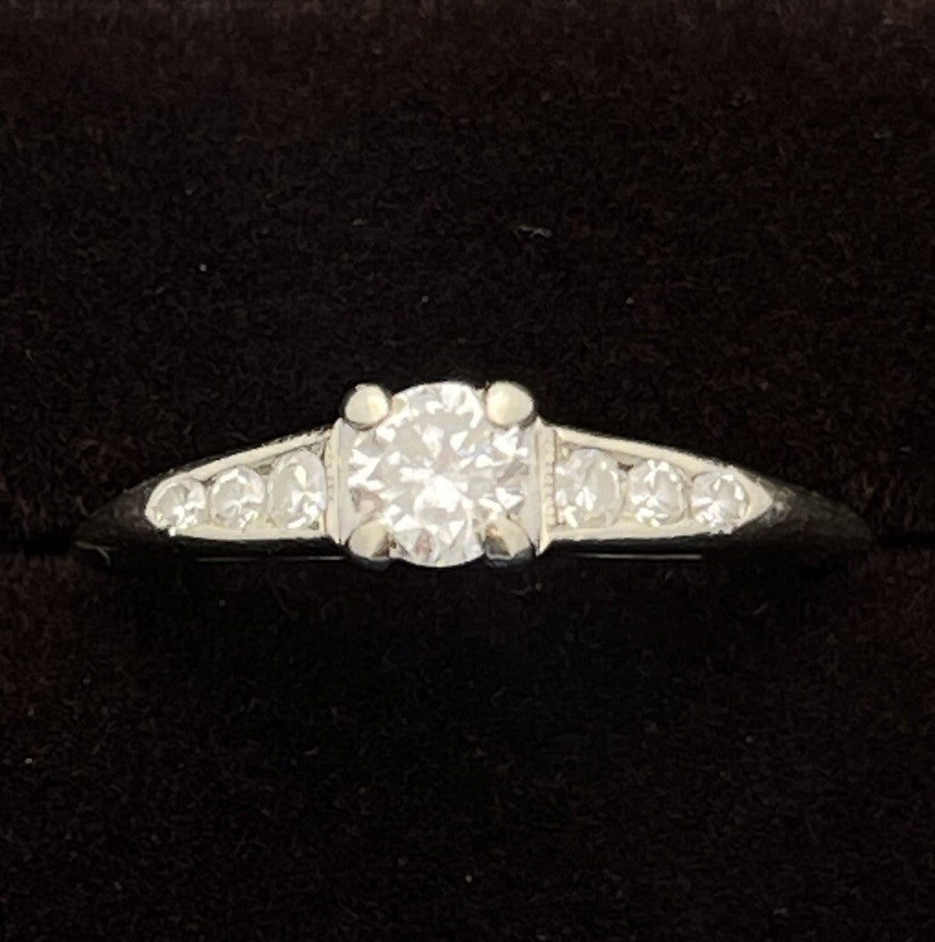 1.8g 14K White Gold Diamond Wedding Band Ring Size 5.5