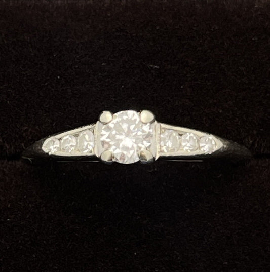 1.8g 14K White Gold Diamond Wedding Band Ring Size 5.5
