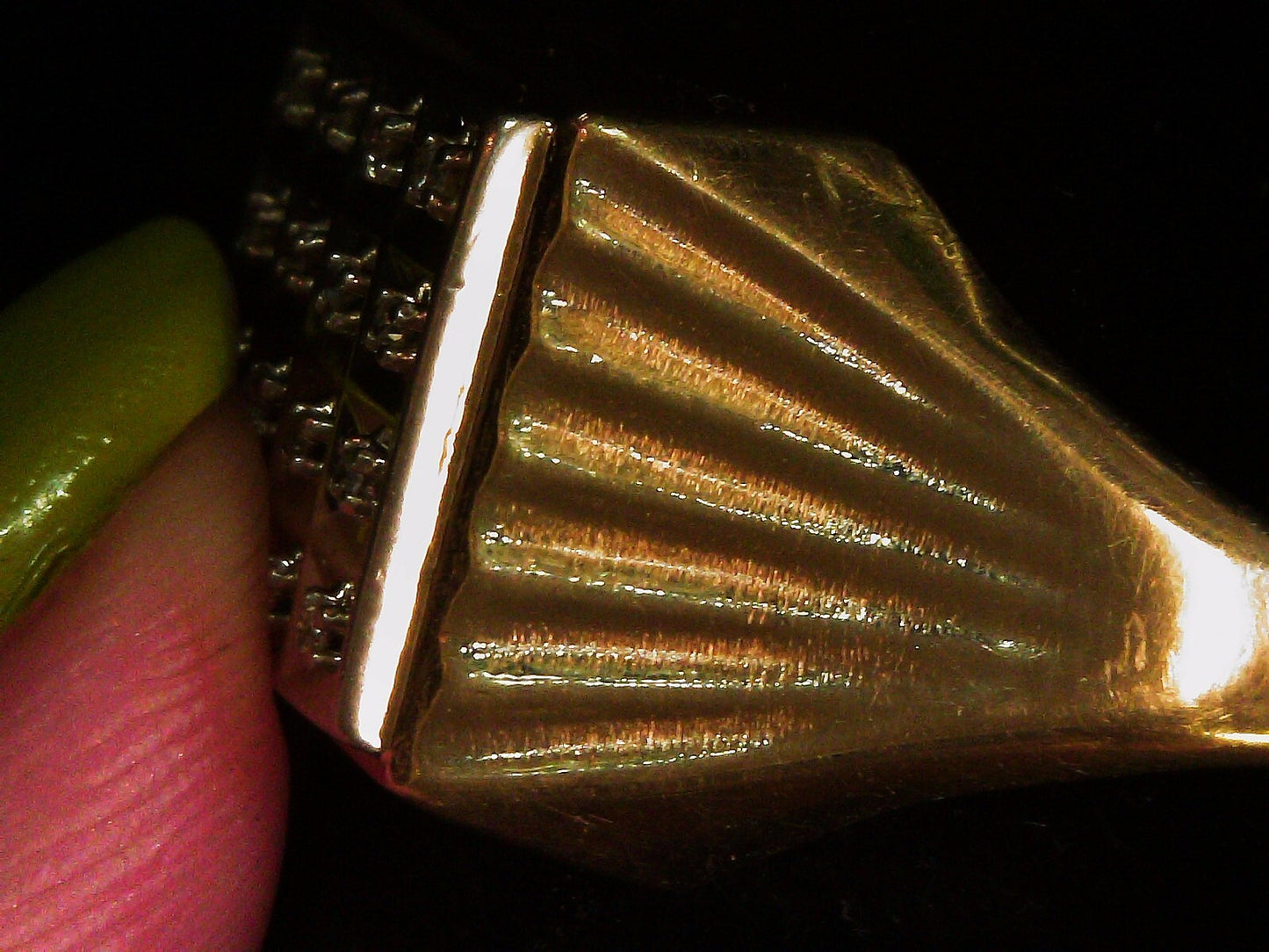 8G Men's 10k Yellow & White Gold .16cts Diamond TW Ring Size 12.25