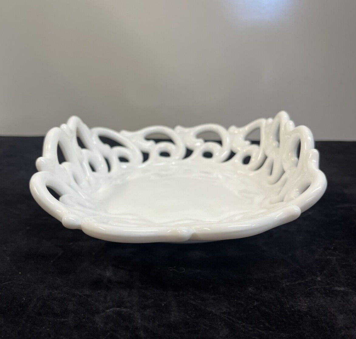Vintage Fostoria  Monroe Milk Glass Fruit Bowl Open Lace Plate 10 3/4"