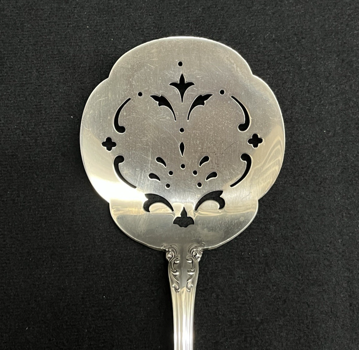 Melrose by Gorham 86.67g Sterling Silver Tomato Server 8 1/8 in