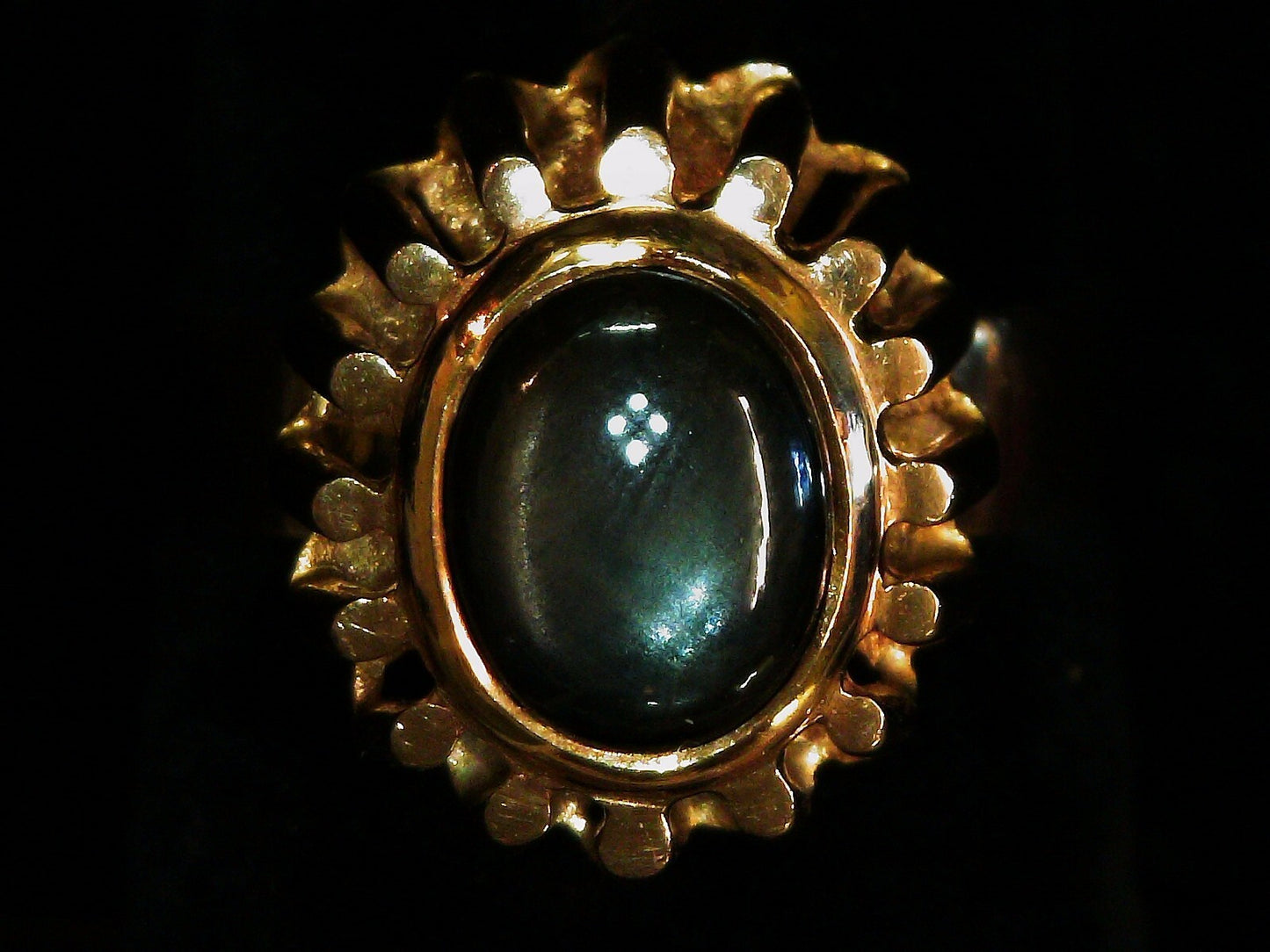 14K Yellow Gold Star Sapphire Ring Size 7.75 6.4g