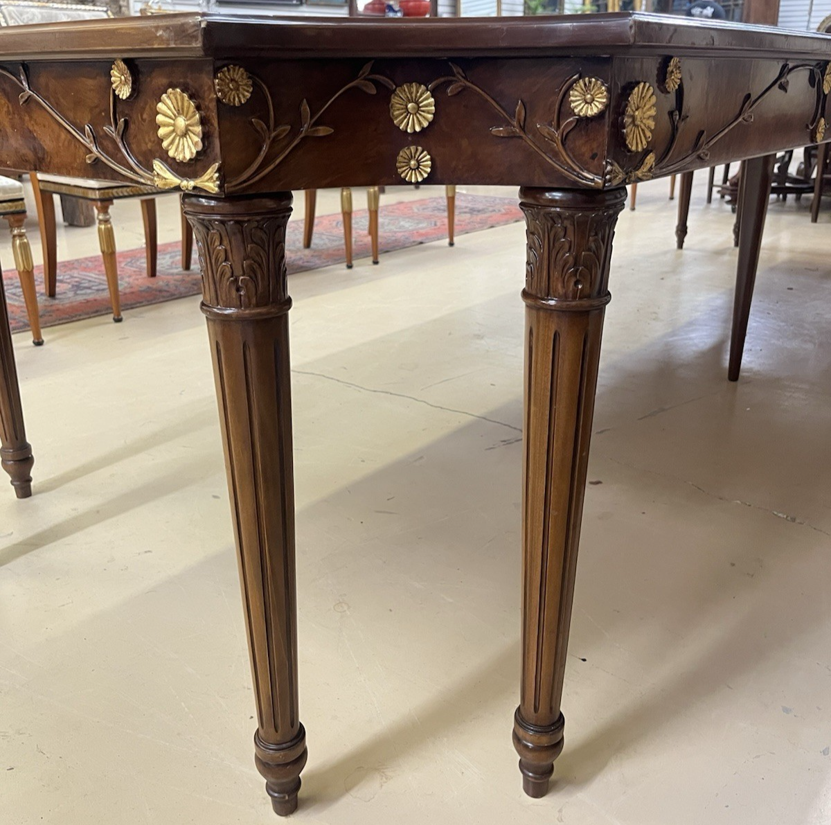 EJ VICTOR NEWPORT REGENCY STYLE TABLE w/ LEAVES 142"-99"