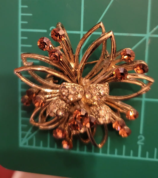 Vintage Signed WD Whiting & Davis Bronze Tone  Rhinestone Brooch