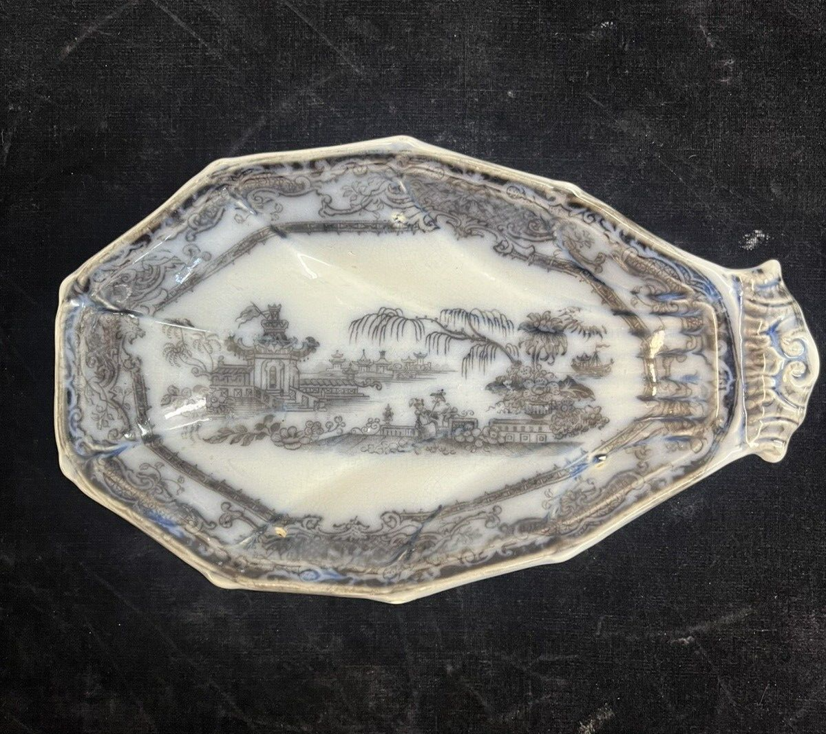 Mulberry Ironstone China "Corean" 1850s Shell Relish Dish