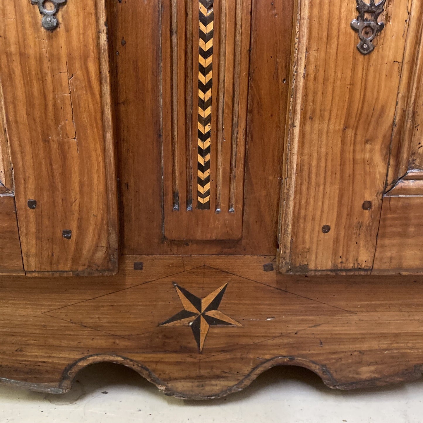 French Provincial Louis XV Inlaid Cherry Chest Commode Sideboard, 19th c. A11