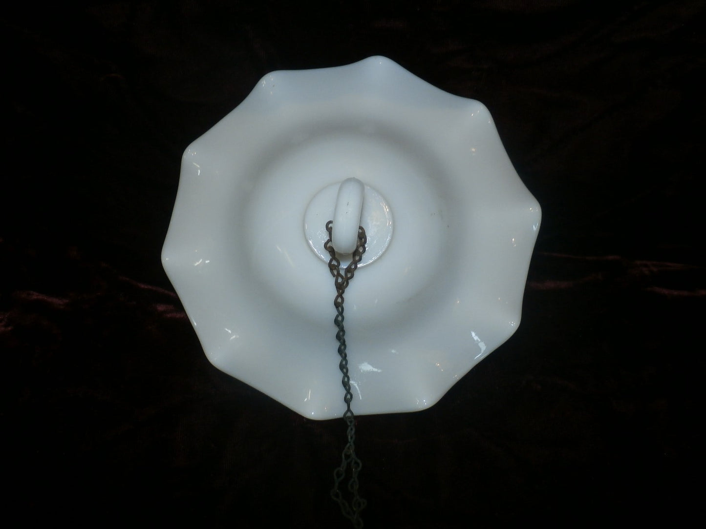 ANTIQUE VINTAGE OIL KEROSENE MILK GLASS RUFFLED SMOKE BELL