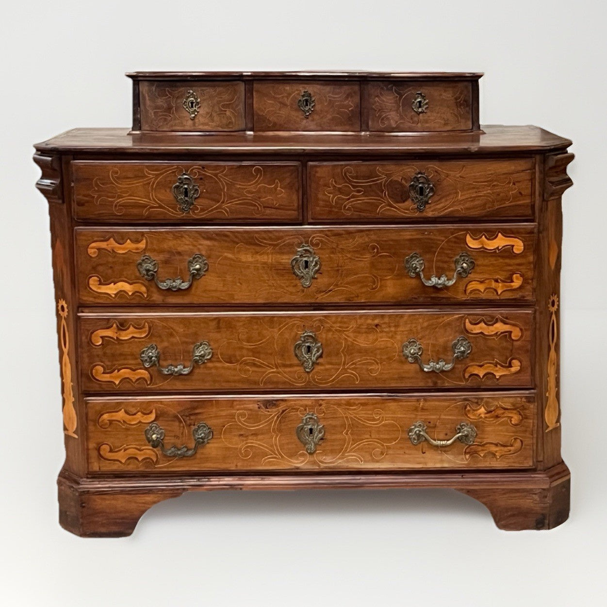 ANTIQUE SPANISH BAROQUE RUSTIC INLAID WALNUT COMMODE CHEST OF DRAWERS 51" X 24"