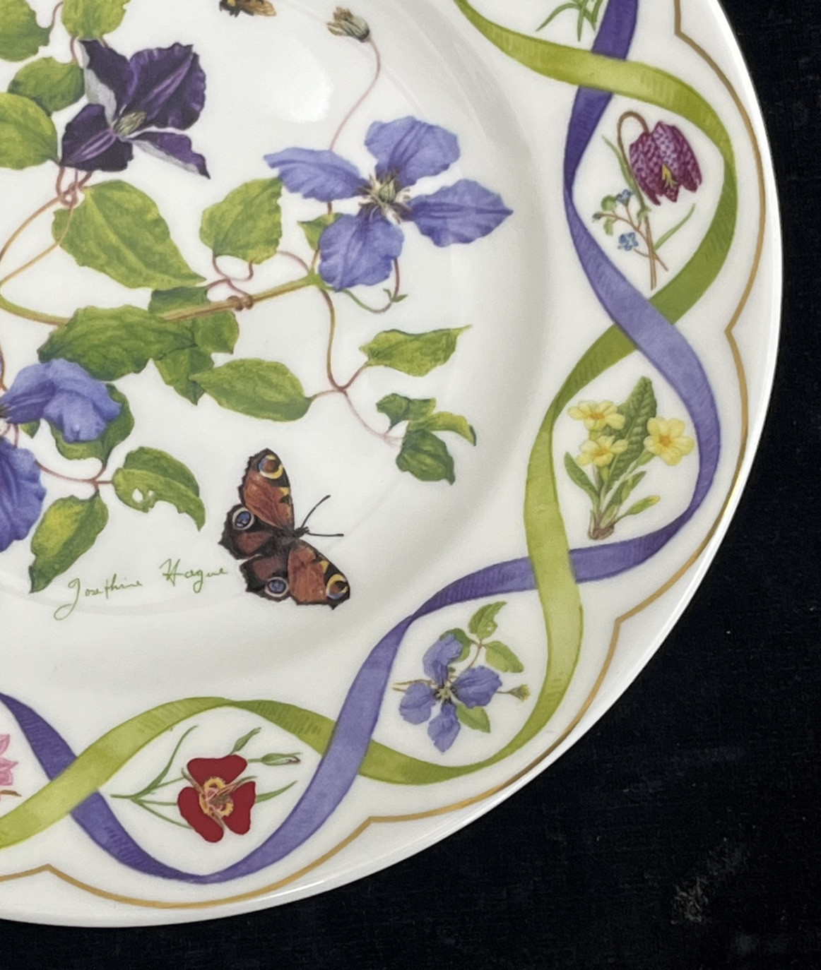 Wedgwood "The Flower Artists of Kew" Clematis Plate - 8.25"