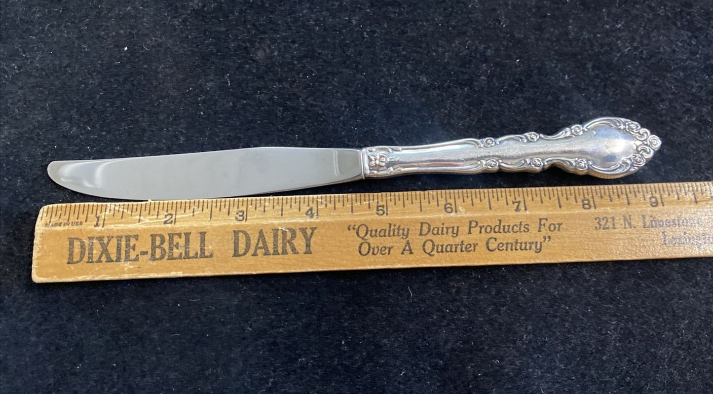 Sterling Heirloom Grandeur Pattern by Oneida 9" Dinner Knife 4 Avail