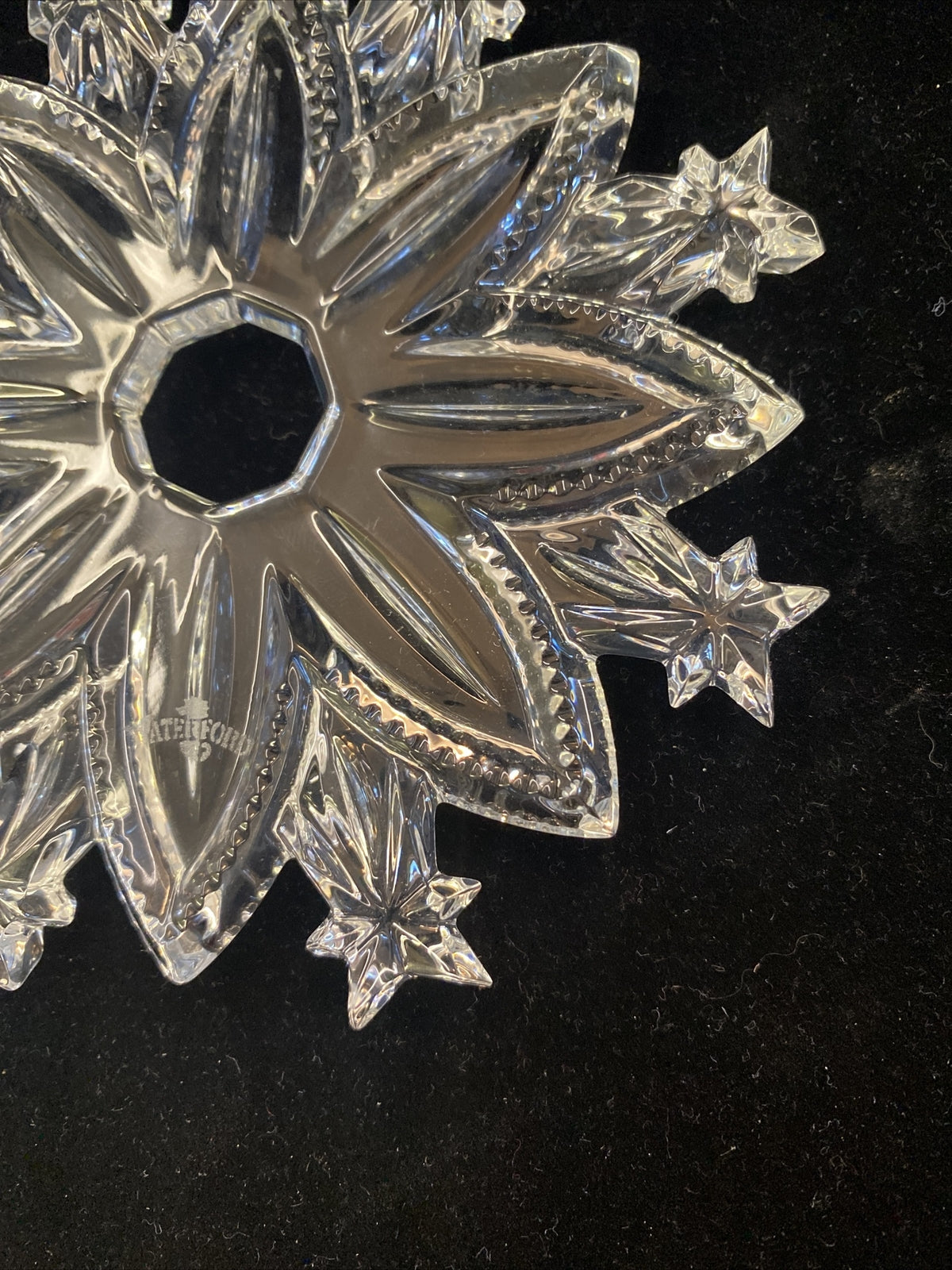 WATERFORD Chrystal 2010 LTD ED. SNOW CRYSTAL ORNAMENT 151916