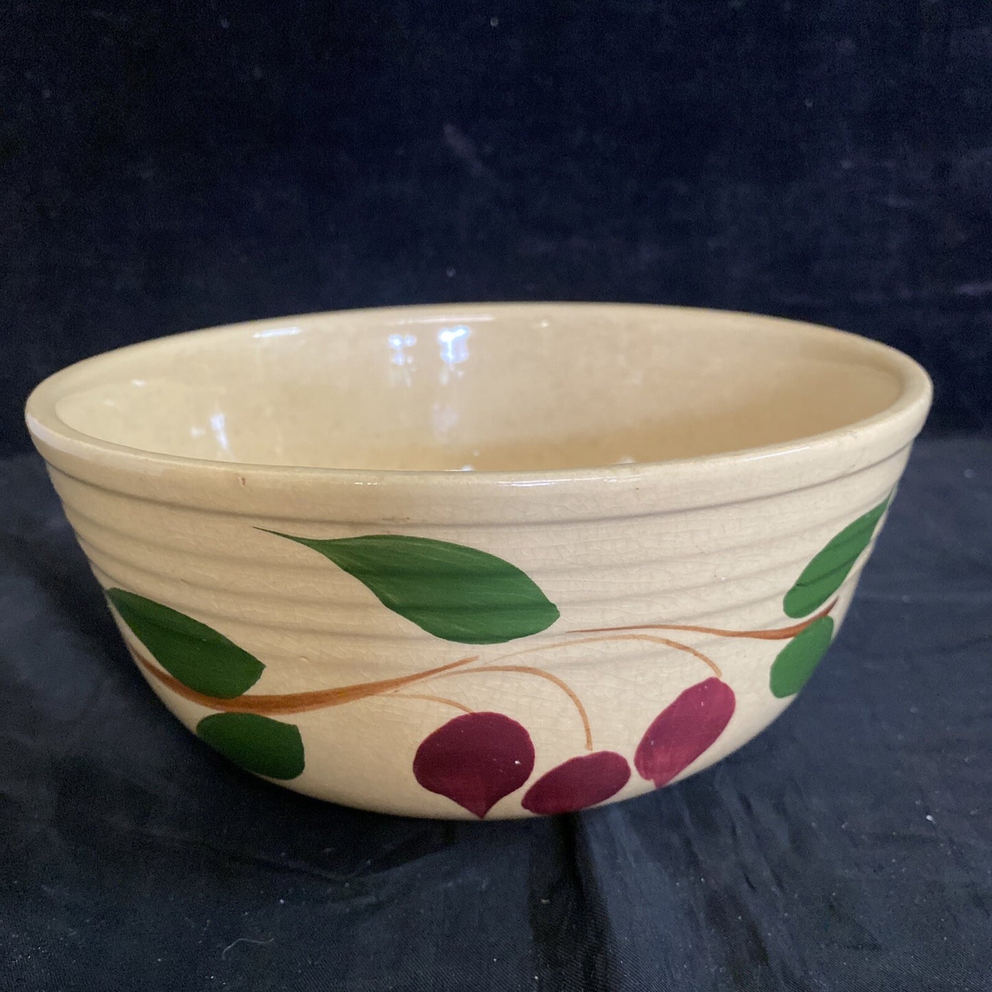 Watt Ware USA Apple and Red Bud Graduated Ribbed Bowl Set of 3