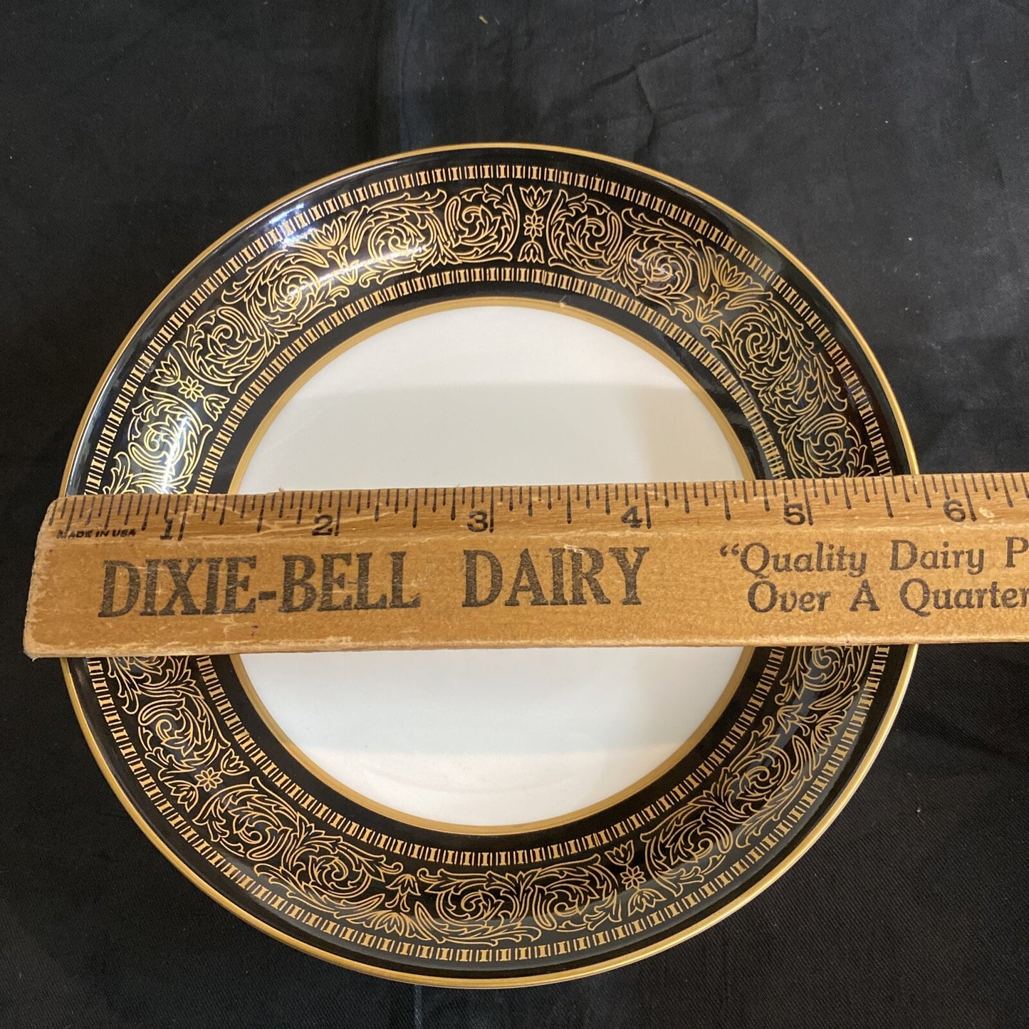 MIKASA Bone China Mount Holyoke 5 5/8" Fruit/Dessert Bowl