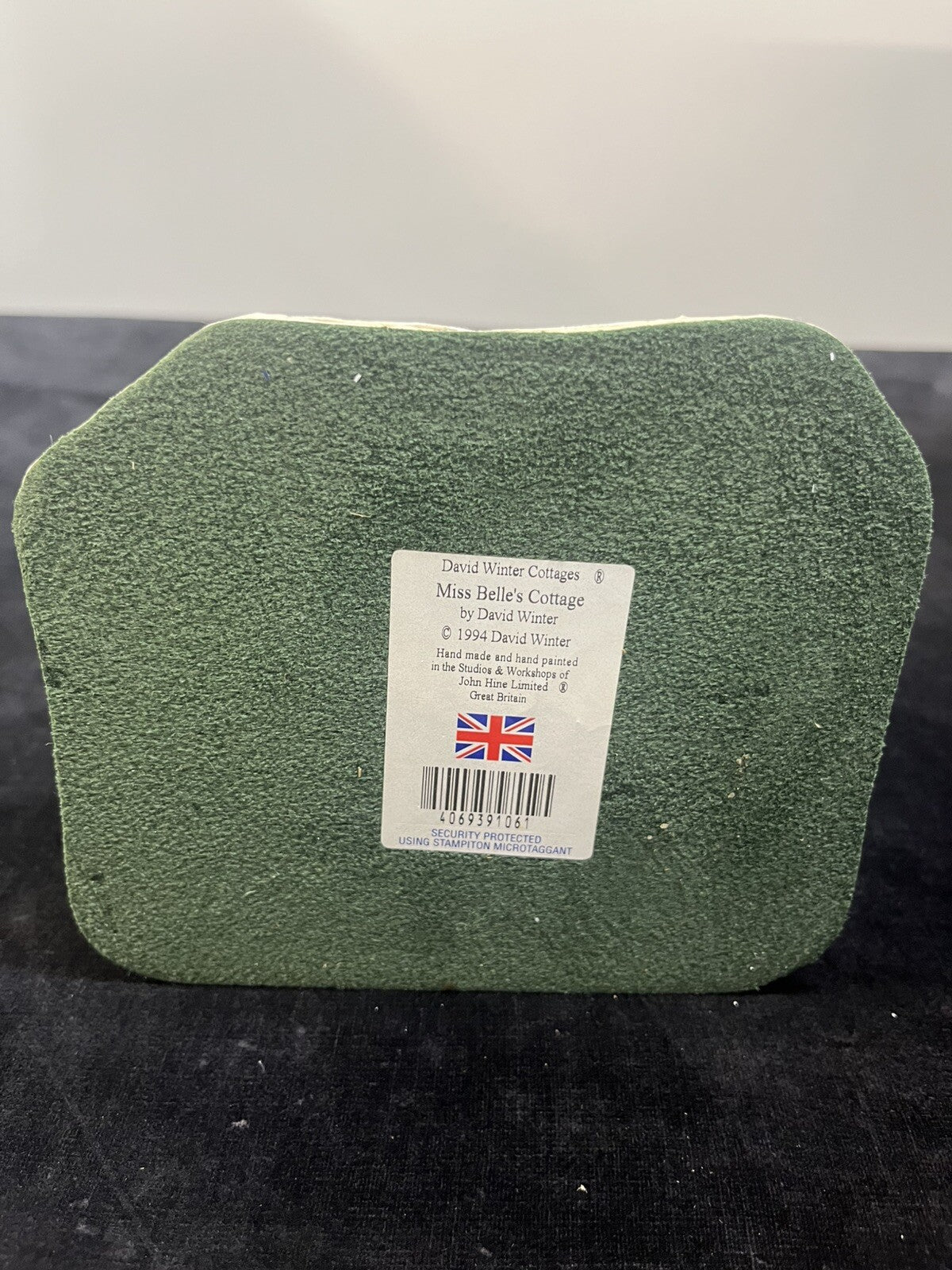 NEW David Winter "Miss Belle's Cottage" Premier 1994 Limited Edition  Box & COA