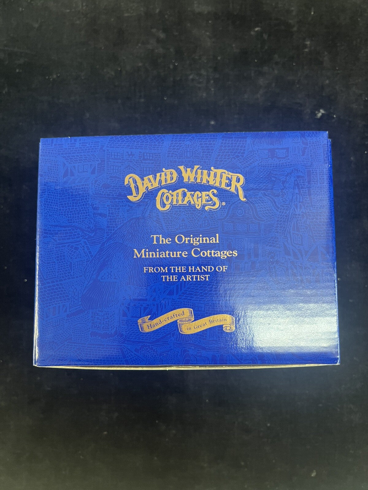 David Winter Cottages THE MODEL DAIRY 1995 in original box w/ COA & Tote Bag