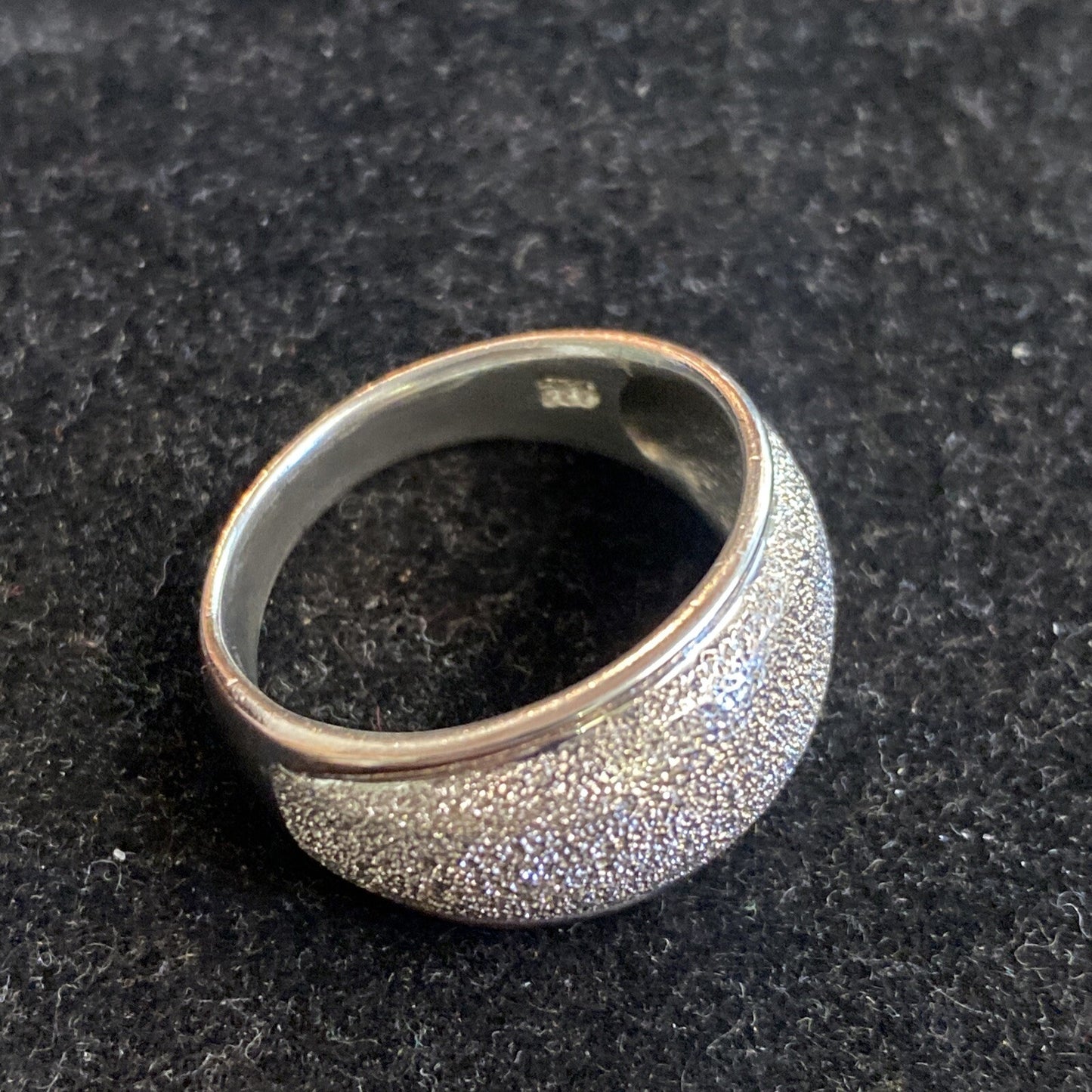 Sterling Silver 925 Dome Ring SZ 8.5 5.7g
