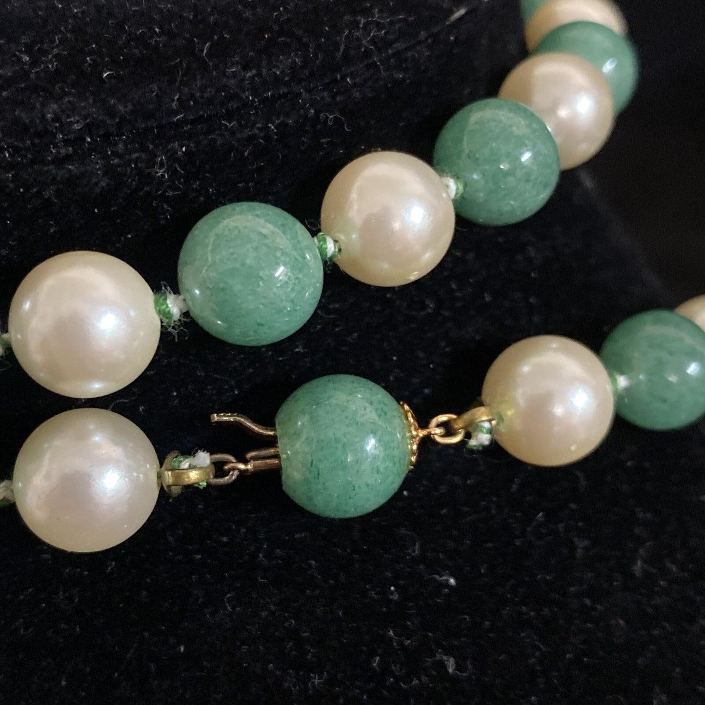 Hand Knotted Simulated Pearl & Aventurine Beaded Necklace 36" 9.5mm