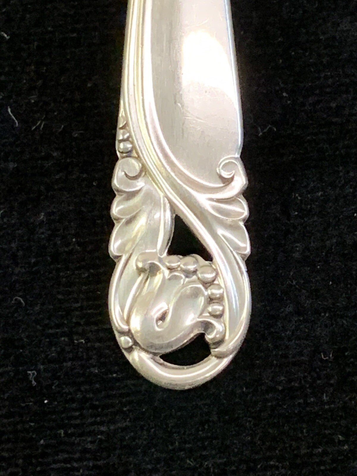 International Sterling Silver Spring Glory Bouillon Round Bowl Soup Spoon 5.75"