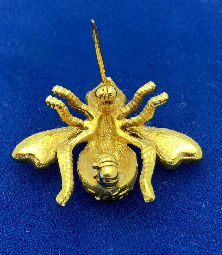 Joan Rivers  swarovski   crystal pave  bee pin brooch  1 1/4  inches