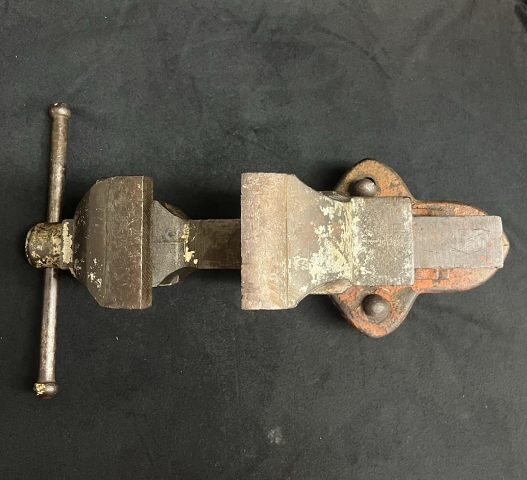 Vise, CHAS. PARKER & Co., Vintage No. 953-1/2 Bench Vise, Weighs 36 lbs., USA