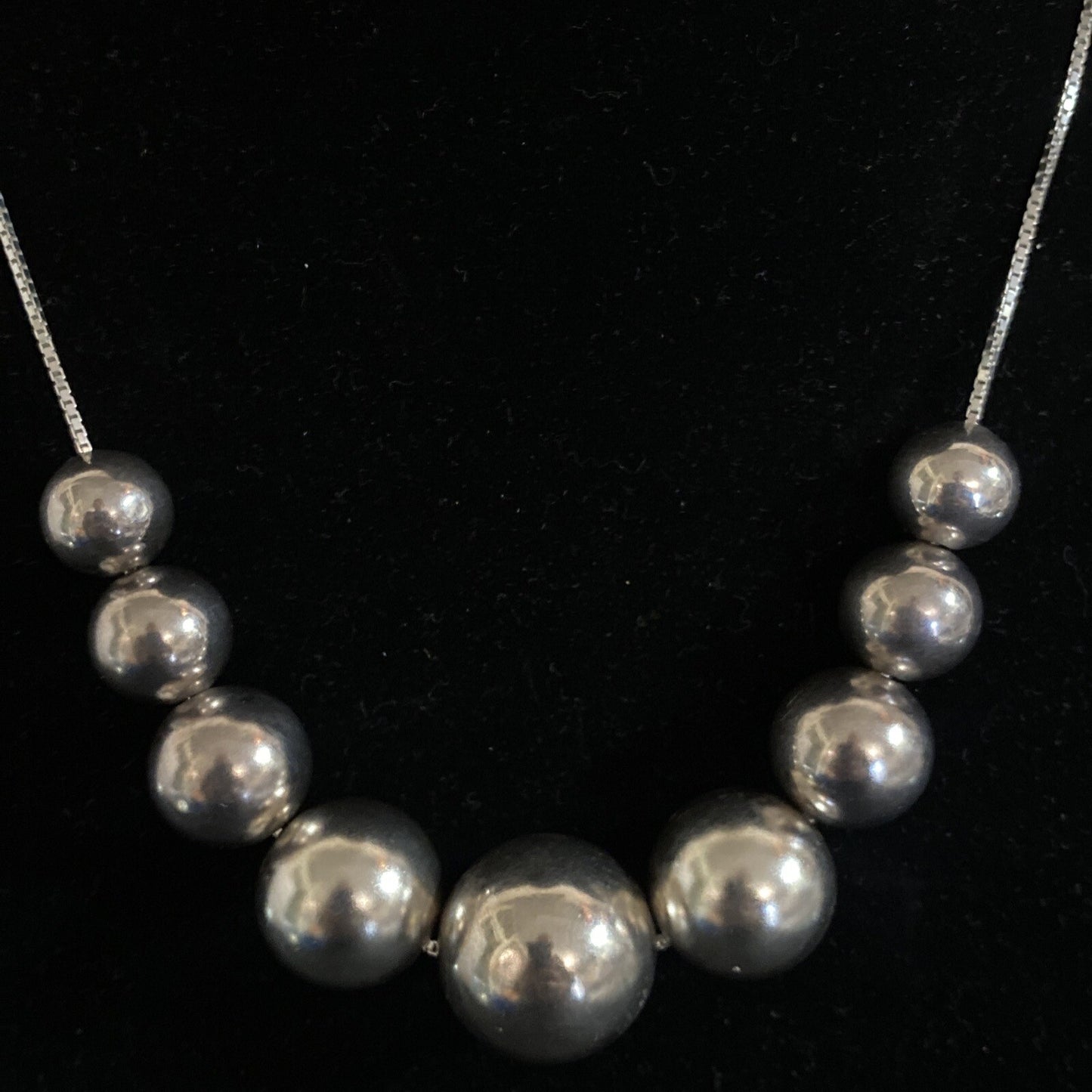 Vintage 20” Sterling Silver 925 Sliding  Ball Bead  Necklace 30.4 g center 21mm