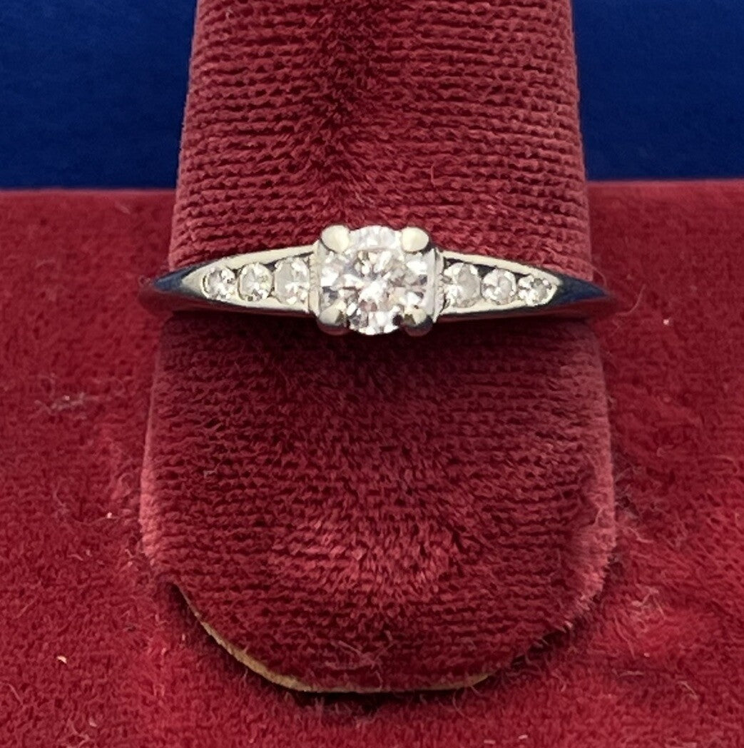 1.8g 14K White Gold Diamond Wedding Band Ring Size 5.5