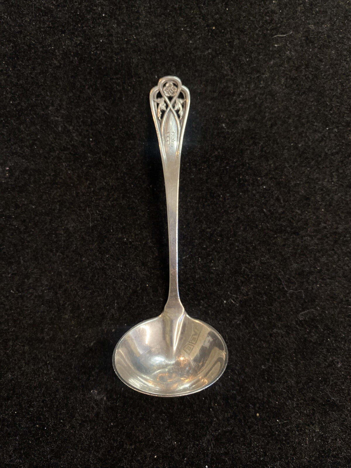 Frank Whiting Co. Pierced Sterling Silver 4 3/4" Serving Sauce Ladle 20.37g Mono