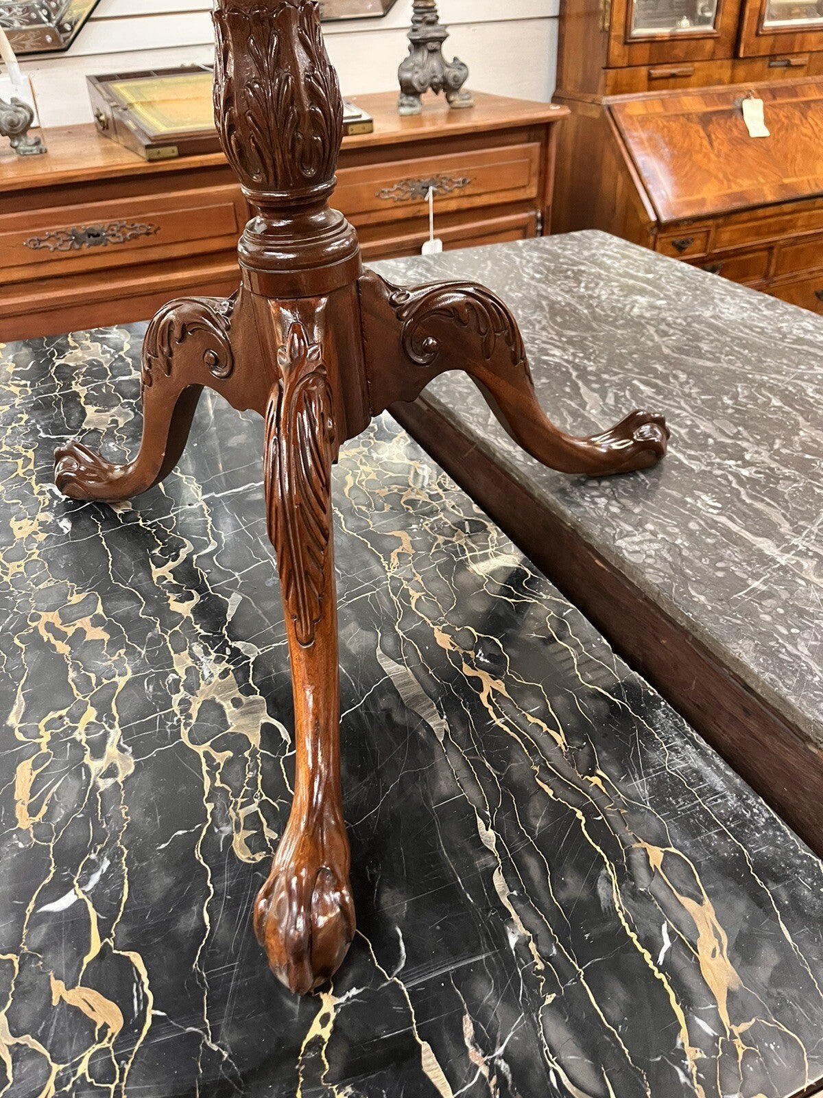 BAKER MAHOGANY PIE-CRUST TILT-TOP TRIPOD TEA TABLE BIRDCAGE