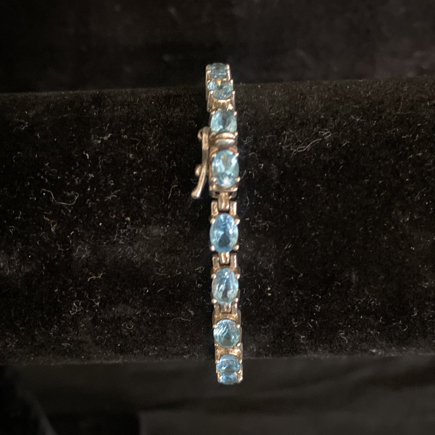 ALX Thailand Sterling Silver 925 22 Stones Blue Topaz Tennis Bracelet 12.3g 7.5"