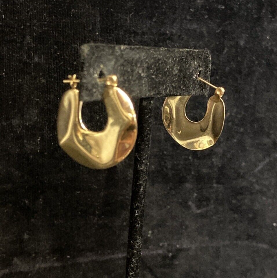 14K Gold Flat Hoop Pierced Earrings 2.3g CB18