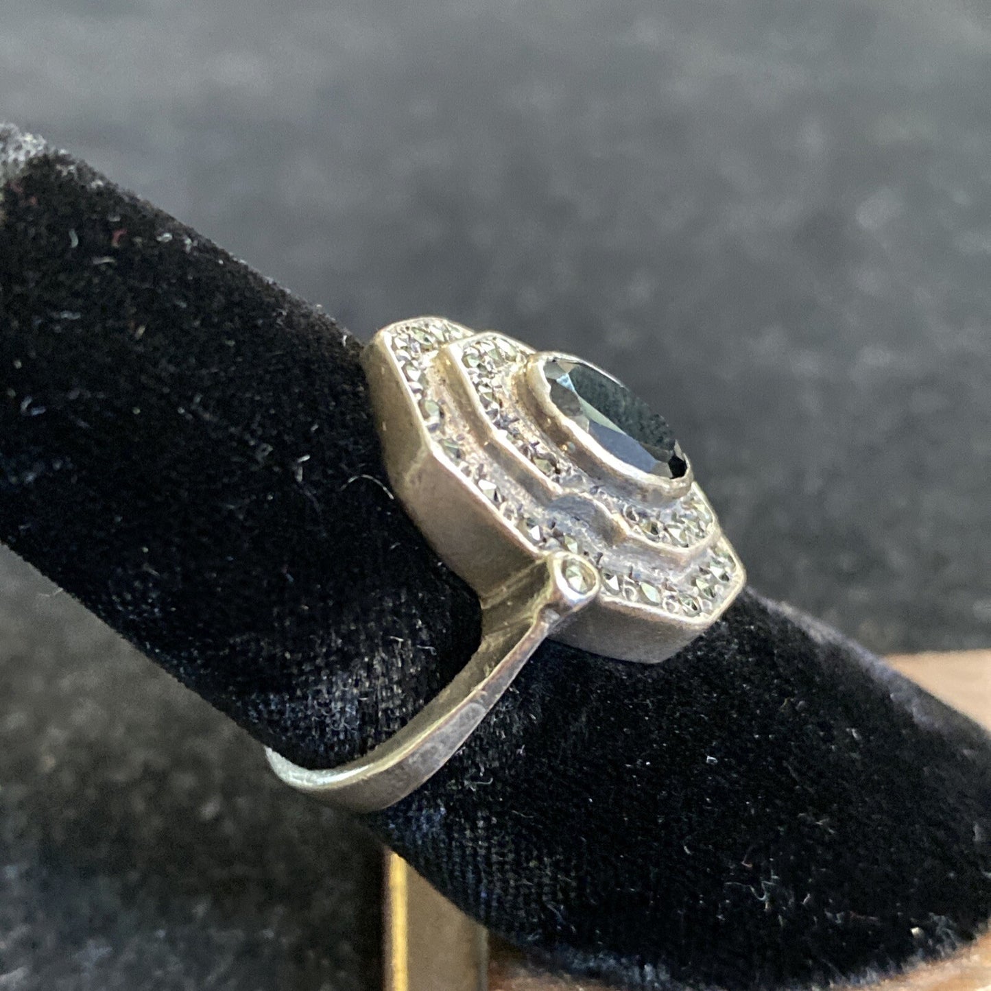 Sterling Silver 925 Faceted Black Onyx & Marcasite Stones Ring SZ 6.5 6.1g JM18