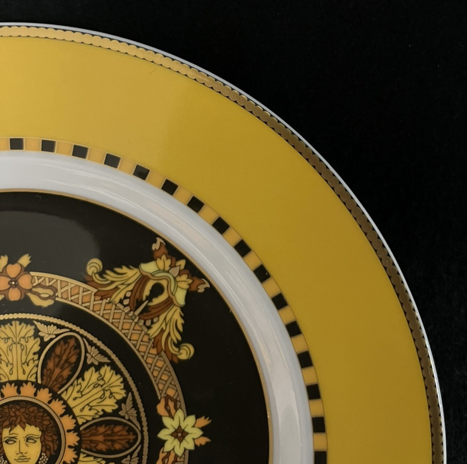 VERSACE BAROCCO BREAD PLATE MEDUSA ROSENTHAL  7.25"