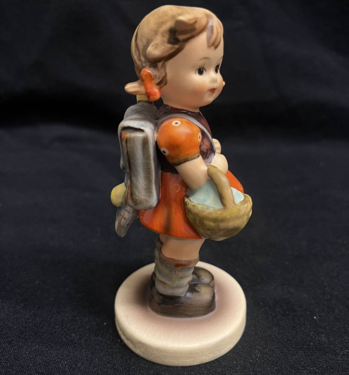 Vintage M.I. Hummel Goebel Porcelain "School Girl" Figurine 81 2/0 W. Germany