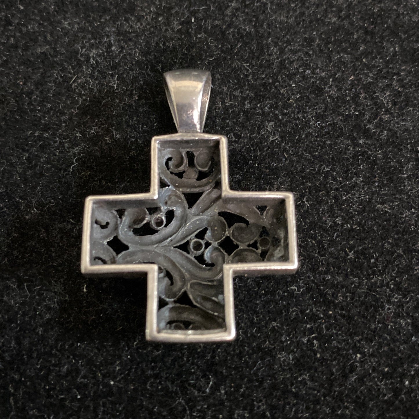 925 Sterling Silver Vintage Bead & Swirl Cross Pendant