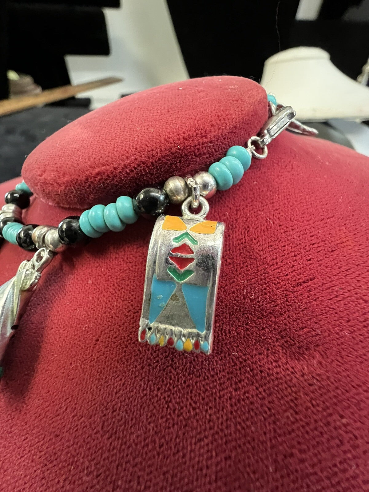AMERICAN INDIAN CHARM BRACELET & Earrings W/ TEE-PEE, DREAM CATCHER, ARROW HEAD