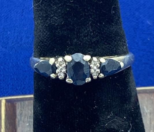 10K Yellow Gold Size 7.75 Sapphire Ring 2.7g