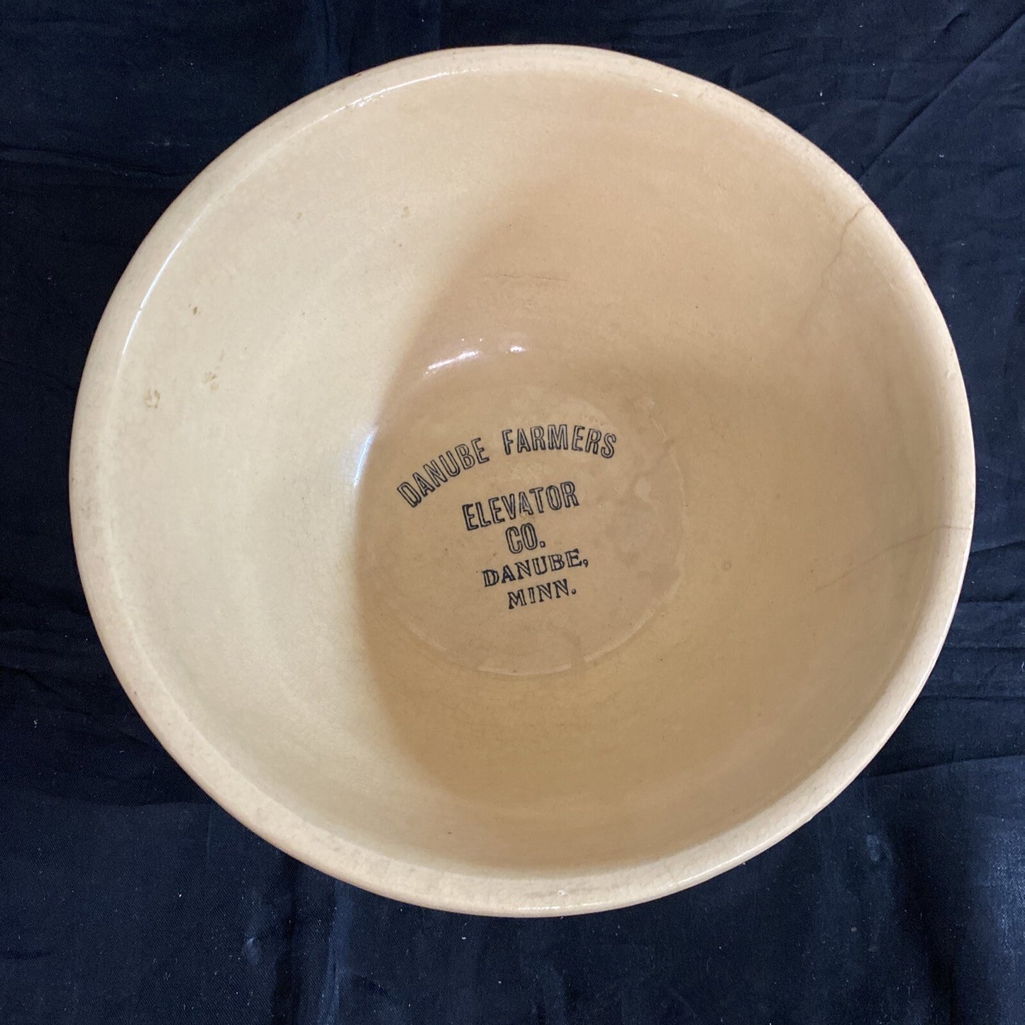 Watt Ware USA Apple 3 1/2" Bowl #7 Danube Farmers Elevator Co.