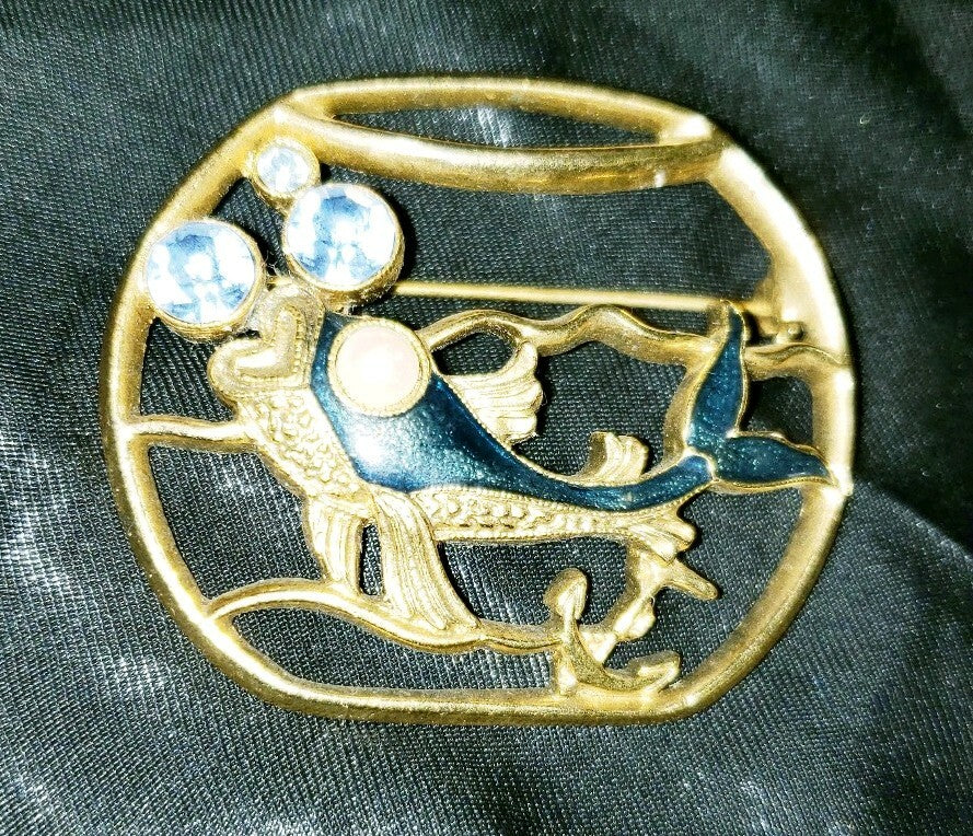 Fish Blowing Bubbles in a Fish Bowl Gold Metal Rhinestones Enamel Brooch Pin