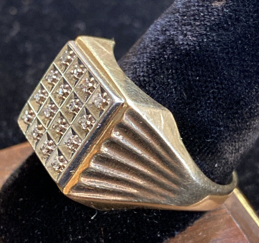 8G Men's 10k Yellow & White Gold .16cts Diamond TW Ring Size 12.25