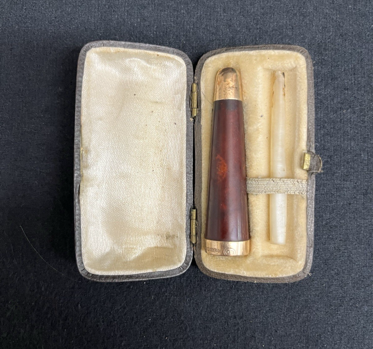 English Birmingham 1827 Briar Wood & 9k Gold Banded Cigarette Holder w/ Case