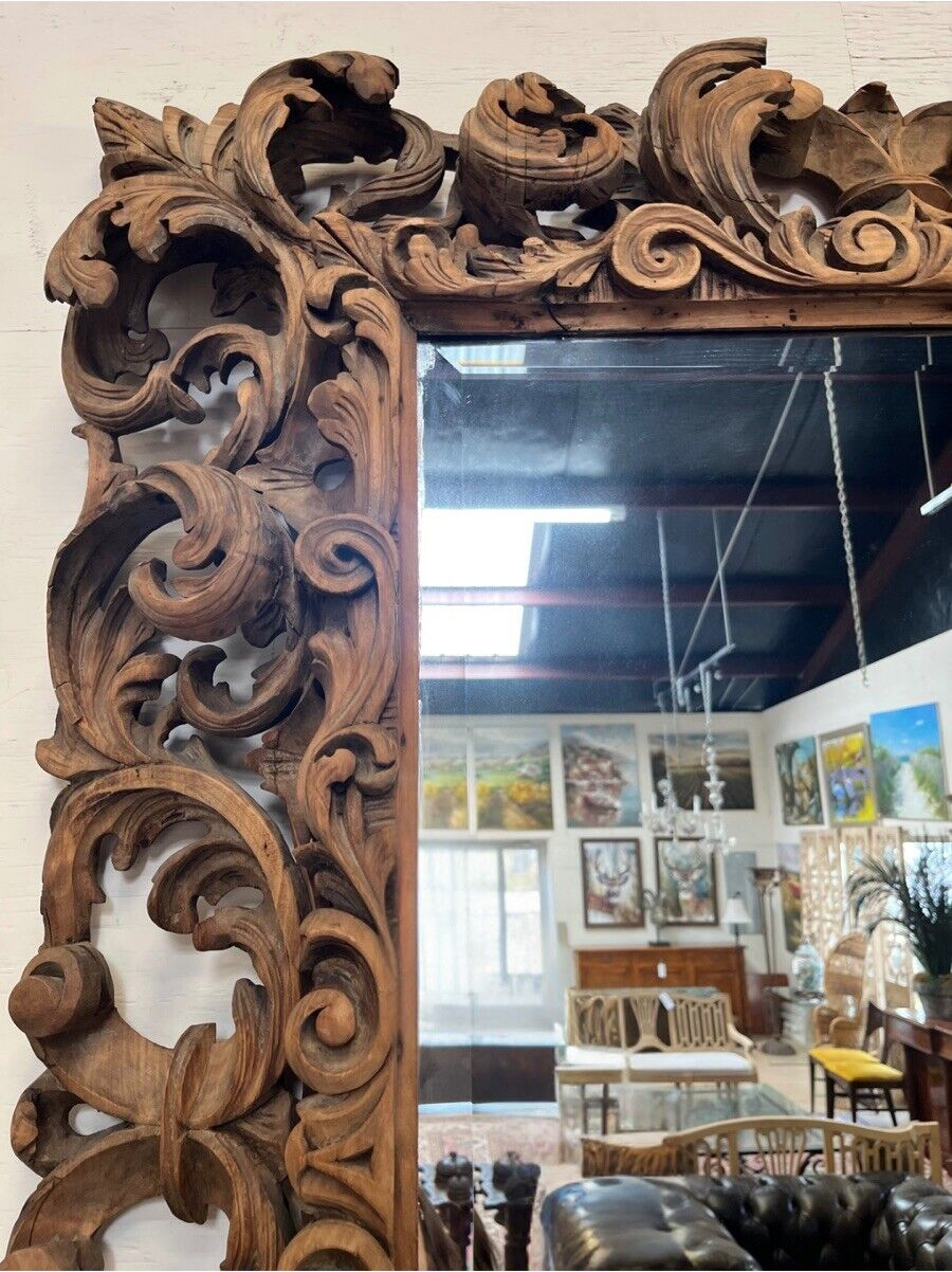 ORNATE BAROQUE STYLE SCROLLED FOLIATE CARVED MIRROR, 46"H