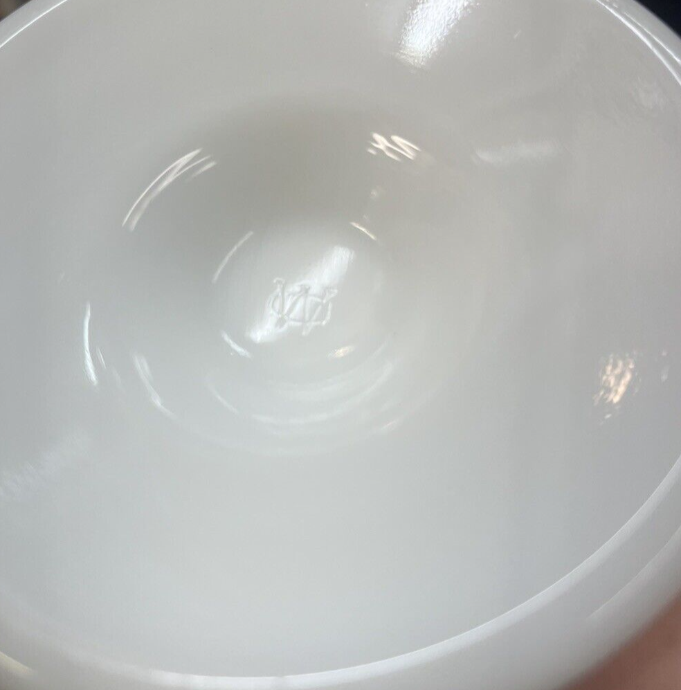 Vintage Westmoreland Milk Glass Panel Grape & Ivy Quart Pitcher 9"