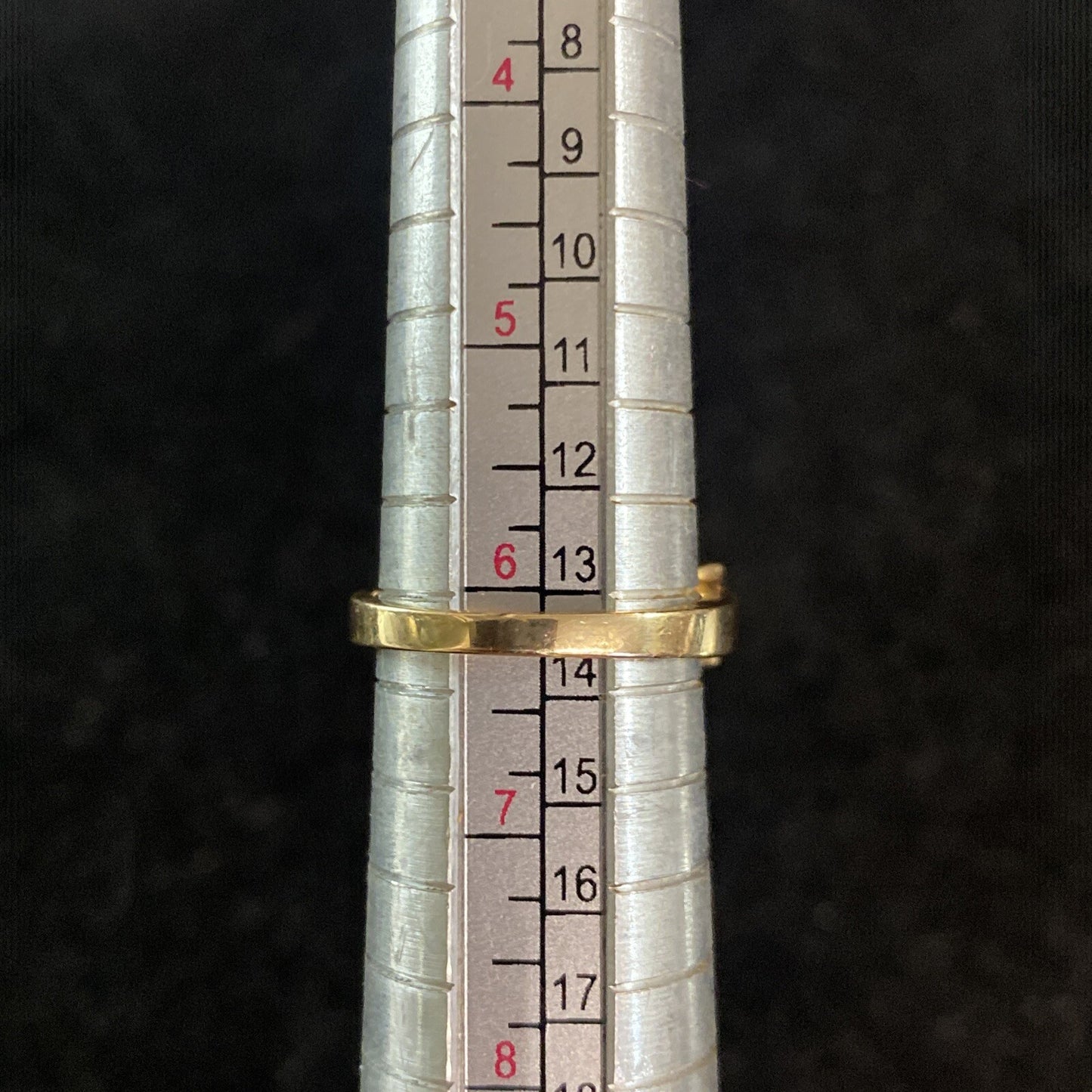 Vintage 14k gold Sapphire and Diamond  Ring Size 6.25 5g total 27 diamonds