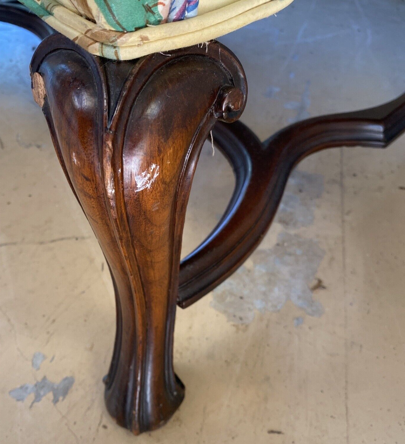 Antique Yellow Floral Queen Anne Mahogany Sofa Couch Settee Loveseat