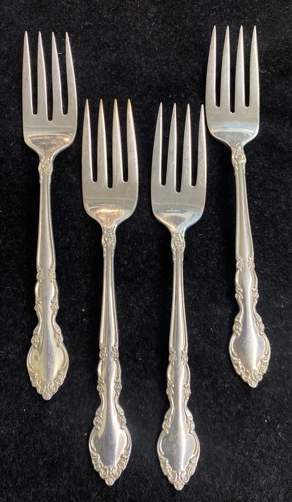 Sterling Heirloom Grandeur Pattern by Oneida 6 5/8" Salad Fork 4 Avail 37.3g ea