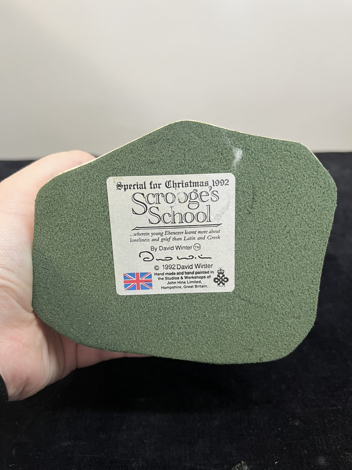 David Winter Cottages Scrooge's School John Hine Studios Christmas 1992 Box COA